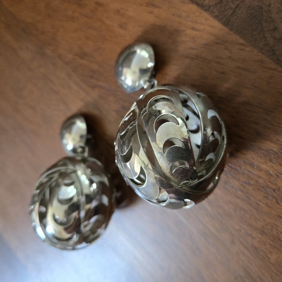 Vintage Silver Metal Earrings - Picture 2 of 7